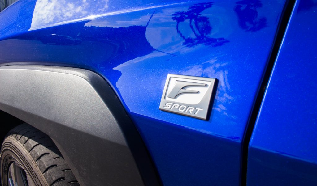 , Lexus UX250h: lujo japonés para el SUV Compacto