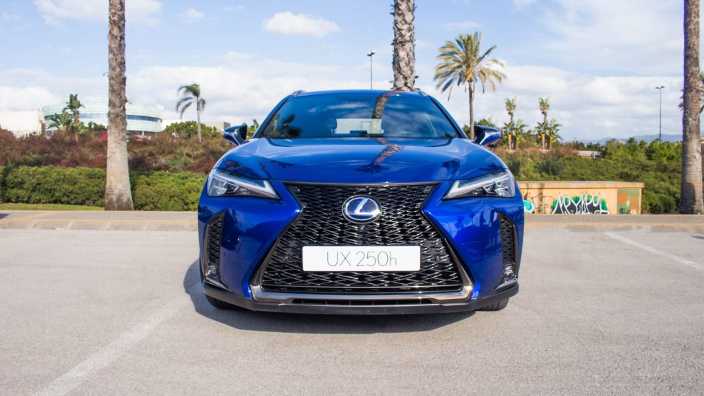 , Lexus UX250h: lujo japonés para el SUV Compacto