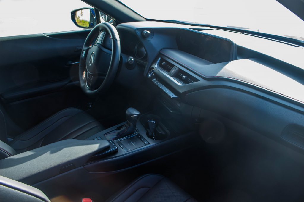 , Lexus UX250h: lujo japonés para el SUV Compacto